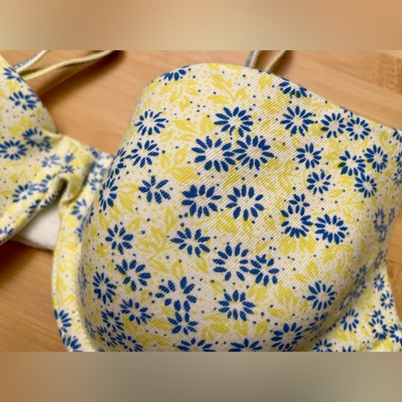 Victoria's Secret Lined Demi with Tiny Blue Flowers Bra 32D - Picture 2 of 7